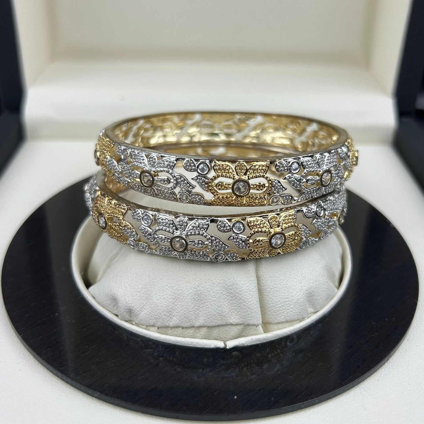 BANGLES One Carat B-030