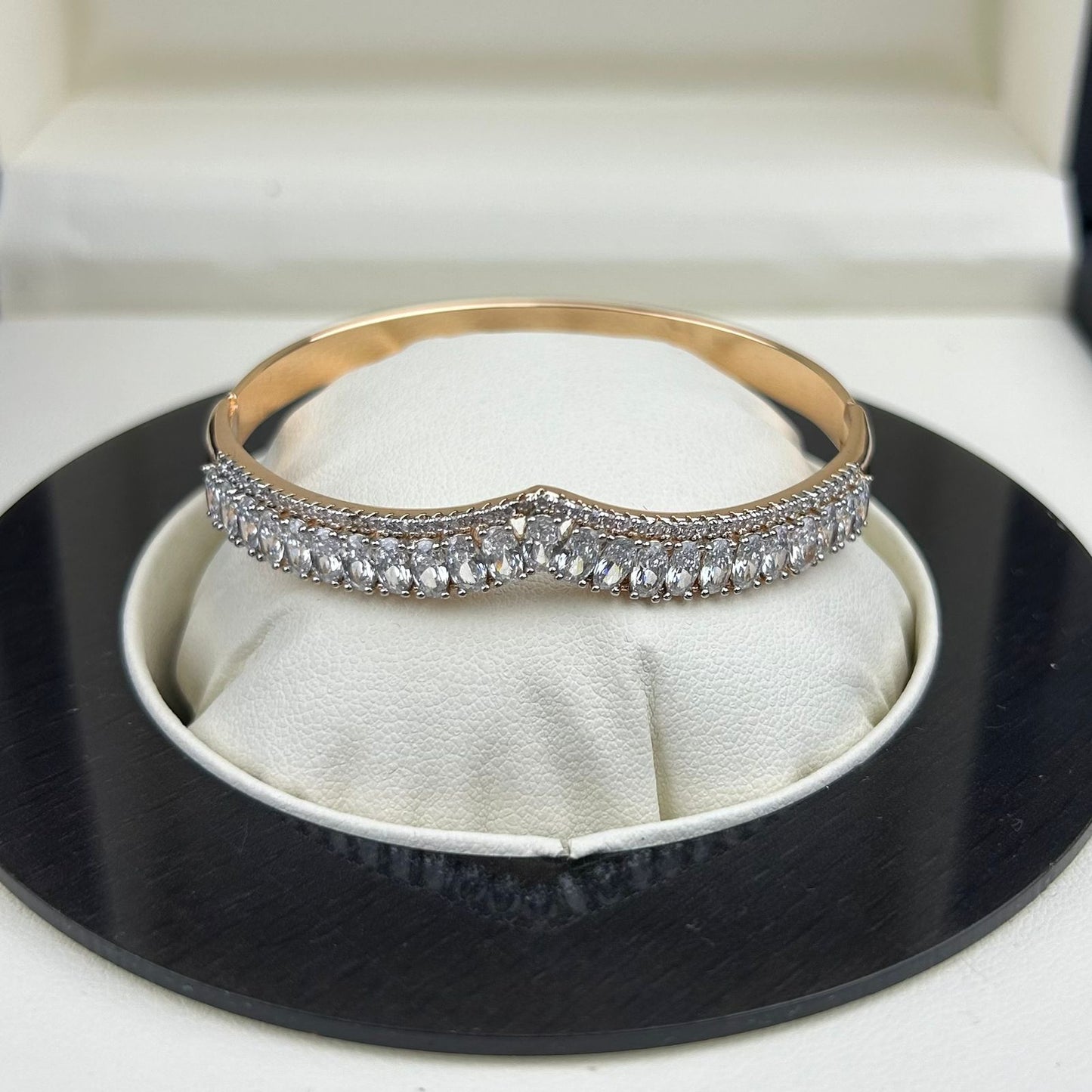 BANGLES One Carat B-036