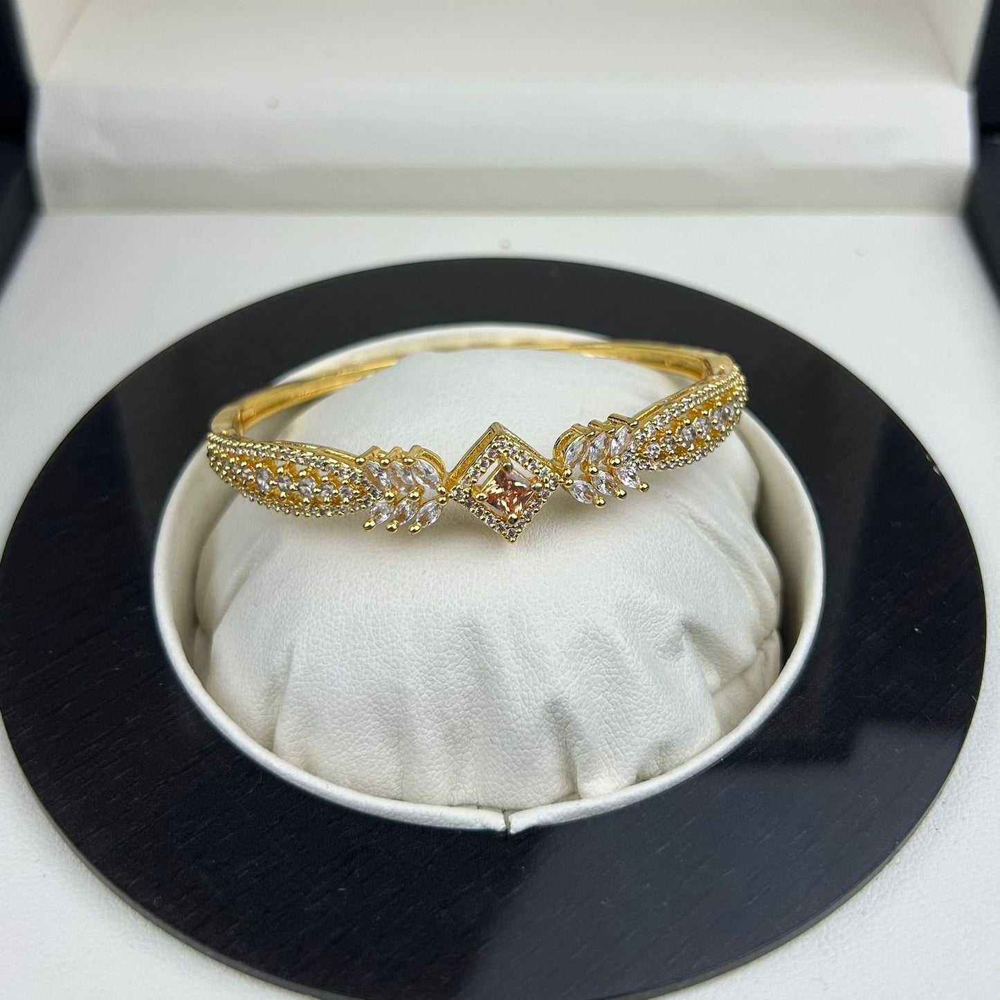 BANGLES One Carat B-039